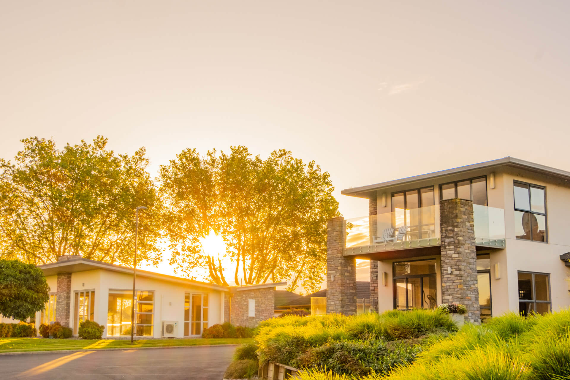 Lakeside Evening 7404 1